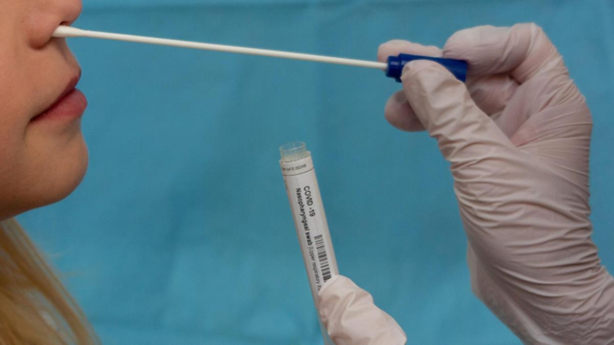 Bakanlık'ta iş yerlerine PCR testi yazısı: Aşı yaptırmayanlar test göstermek zorunda