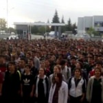 Mehmetçiğe 2 bin 200 öğrenciden İstiklal Marşı ile moral!