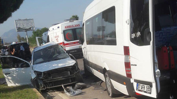 Muğla'da korkunç kaza! 1 ölü, 10 yaralı