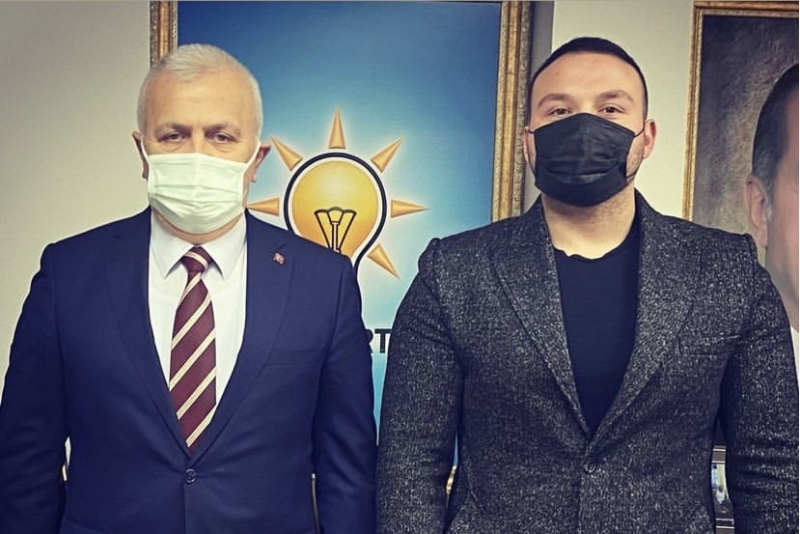 Mürşit Korkmaz ak partiye geçti .