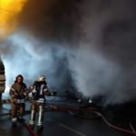 Sultangazi'de bir iş yerinde yangın
