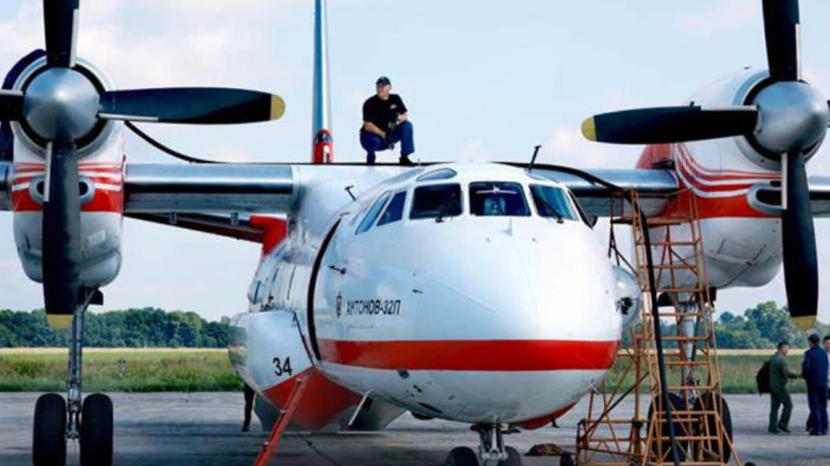 Ukrayna, yangınlarla mücadeleye destek için Türkiye'ye 2 itfaiye uçağı ve özel ekip gönderdi