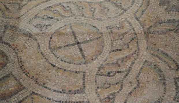 Zeytinburnu belediye binasının altında Roma dönemine ait mozaik bulundu