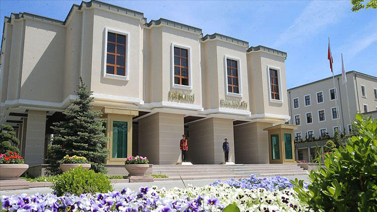 43 vali yardımcısı ve kaymakam açığa alındı