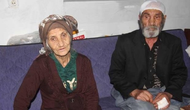 80 yaşındaki kadın eşini odunla dövüp bıçakladı!
