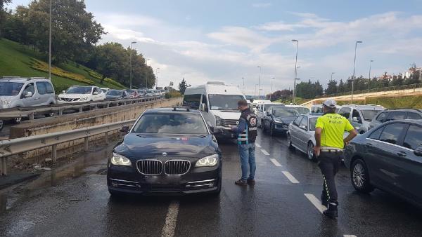 81 ilde 'çakar lamba' uygulaması: 46 sürücüye ceza