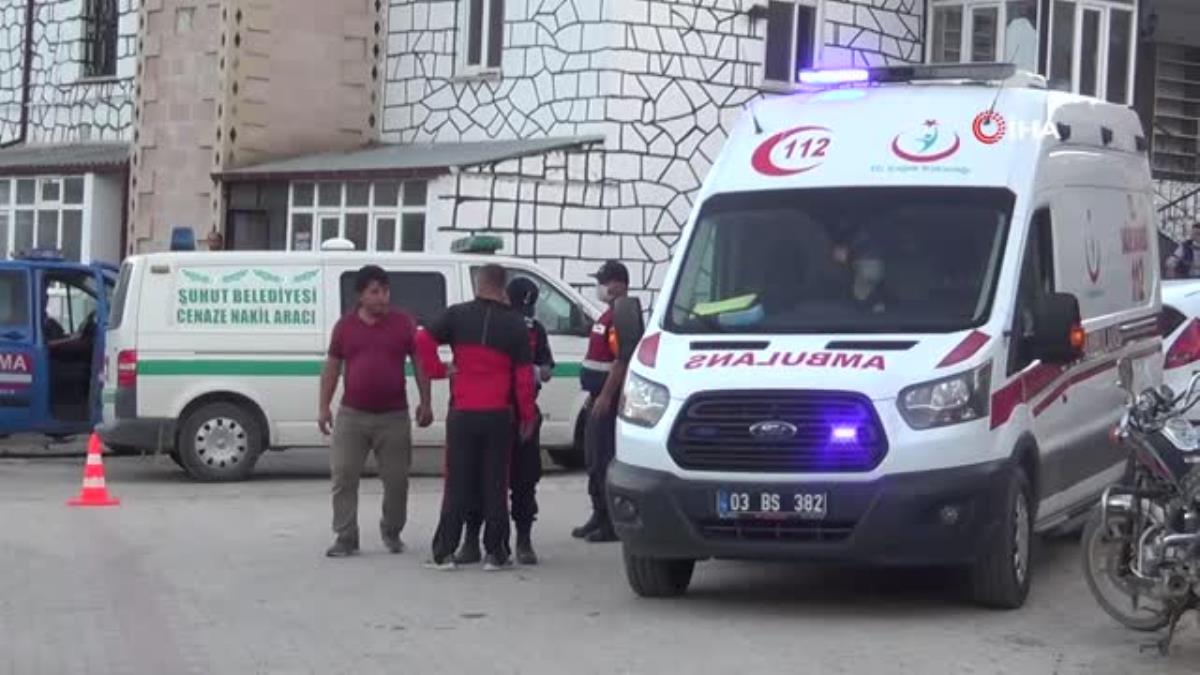 Afyonkarahisar'da korkunç olay...Anne ve çocuğu vurulmuş, baba ise kablo ise asılı halde bulundu