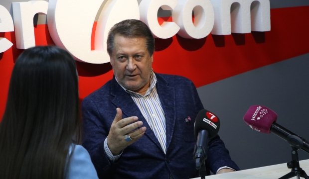 Ahmet Özhan’dan ders gibi sözler: Müslümanım demekle müslüman olunmaz