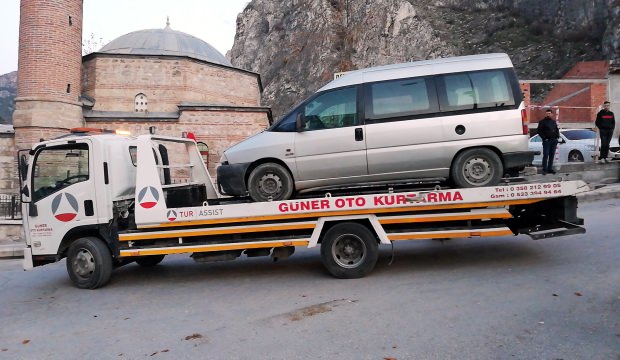 Amasya'da beyin kanaması geçiren sürücü kaza yaptı