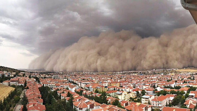 Ankara'da kum fırtınası