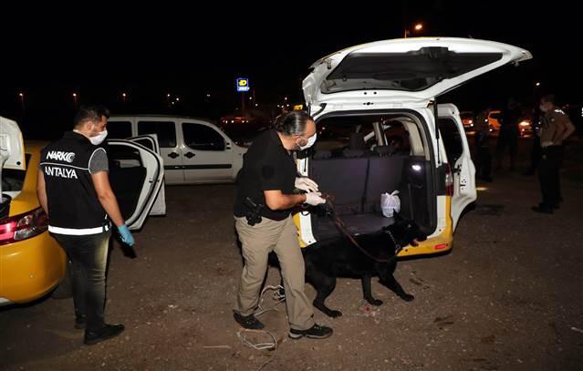 Antalya’da ’şok’ uygulama! 250 polis katıldı