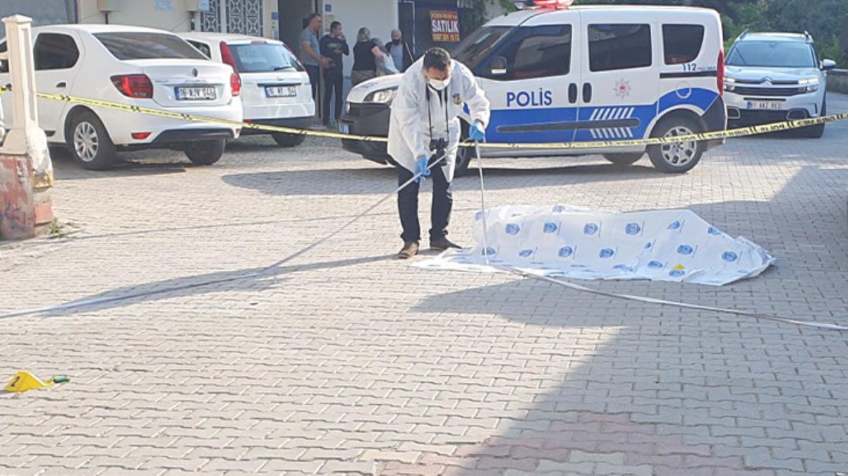 Bahçe duvarı nedeniyle tartıştığı komşusunu, gözünü kırpmadan öldürdü