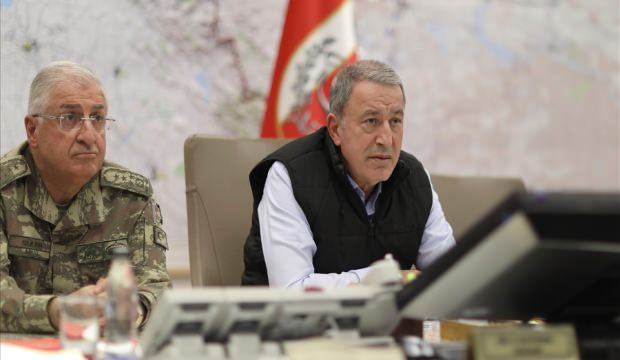 Bakan Akar Iraklı mevkidaşı ile görüştü