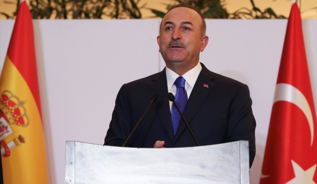 Bakan Çavuşoğlu Varhelyi ile görüştü
