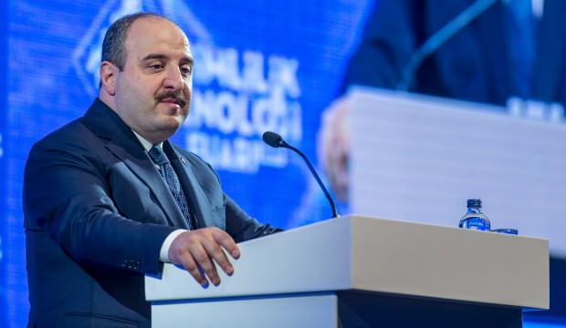 Bakan Varank’tan Eren Erdem hakkında suç duyurusu