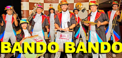 BANDO BANDO DÜĞÜNLERİ RENGARENK EĞLENCEYE DÖNÜYOR