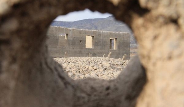 Baraj suları çekildi, tarihi cami ortaya çıktı