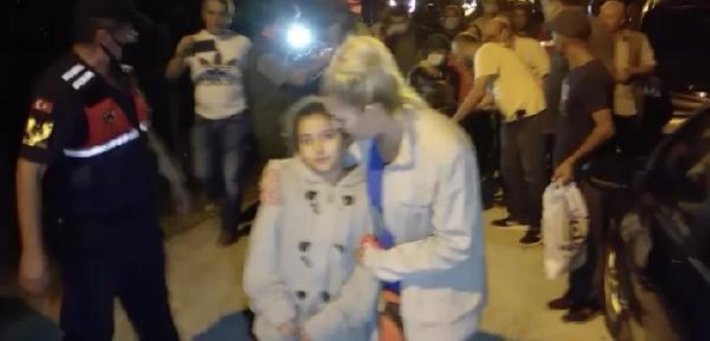 Bartın'da ormanda kaybolan 2 kız kardeş uyurken bulundu