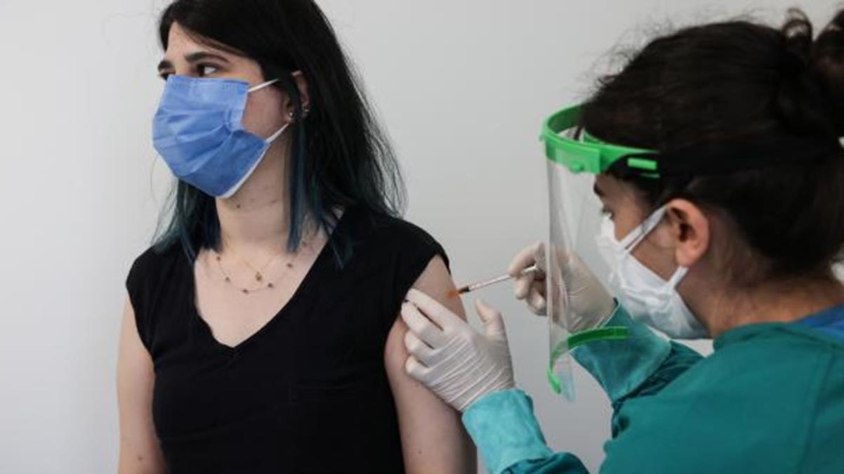 BioNTech aşısının tek dozu Delta varyantına karşı yüzde 30, ikinci doz ise yüzde 88'lik koruma sağlıyor