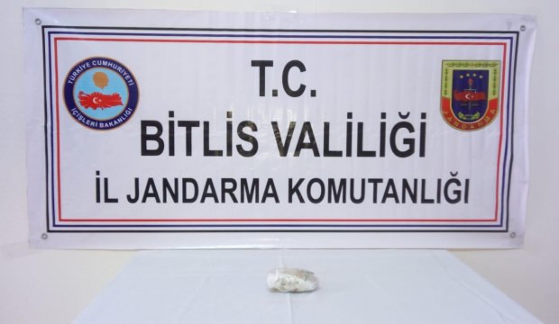 Bitlis’te jandarma ve polisten uyuşturucu operasyonu
