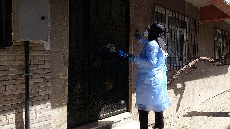 Bursa'da filyasyon ekipleri kapı kapı dolaşıp, hastaları kontrol ediyor
