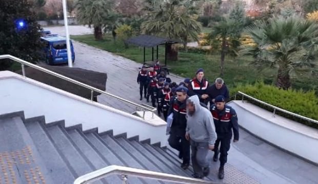 Bursa'da jandarma ekipleri define çetesini çökertti