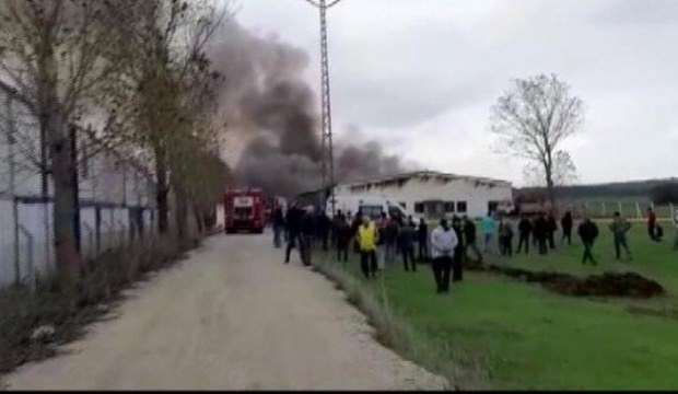 Çatalca'da fabrikada korkutan yangın