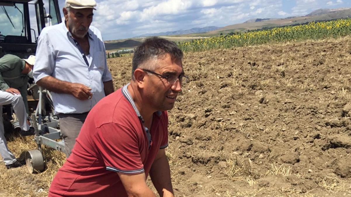 Çorumlu çiftçi tarlasını sürerken aslan ve kartal figürlü objeler buldu, ekipler dönemini araştıracak