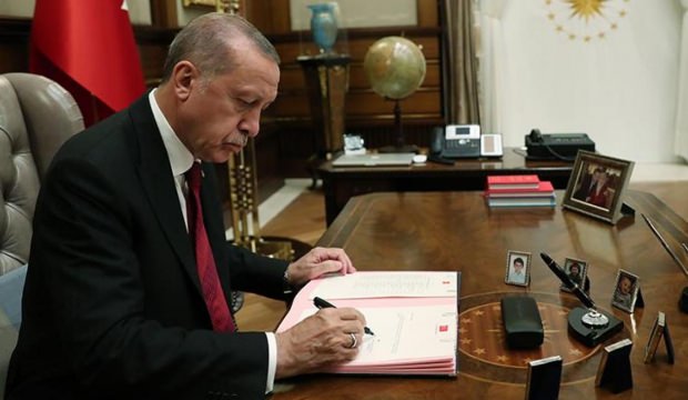 Cumhurbaşkanı Erdoğan 5 üniversiteye rektör atadı
