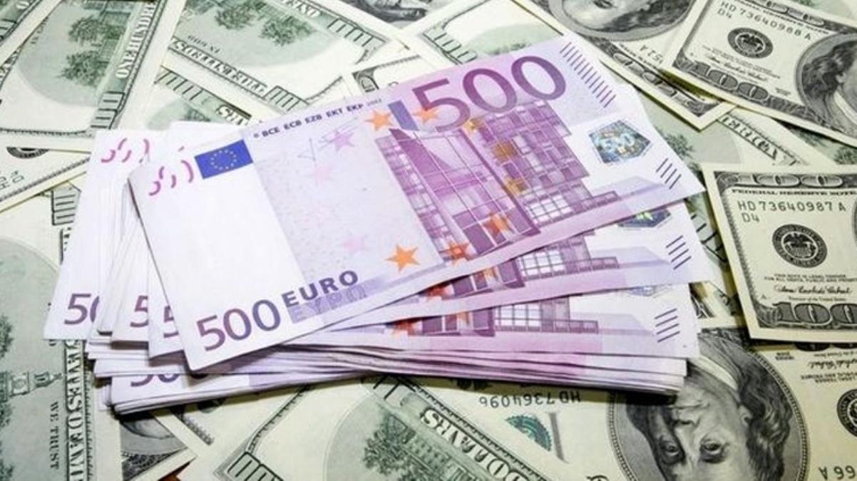 Cumhurbaşkanı Erdoğan'ın faiz açıklamasının ardından dolar 8,81 ile rekor kırdı