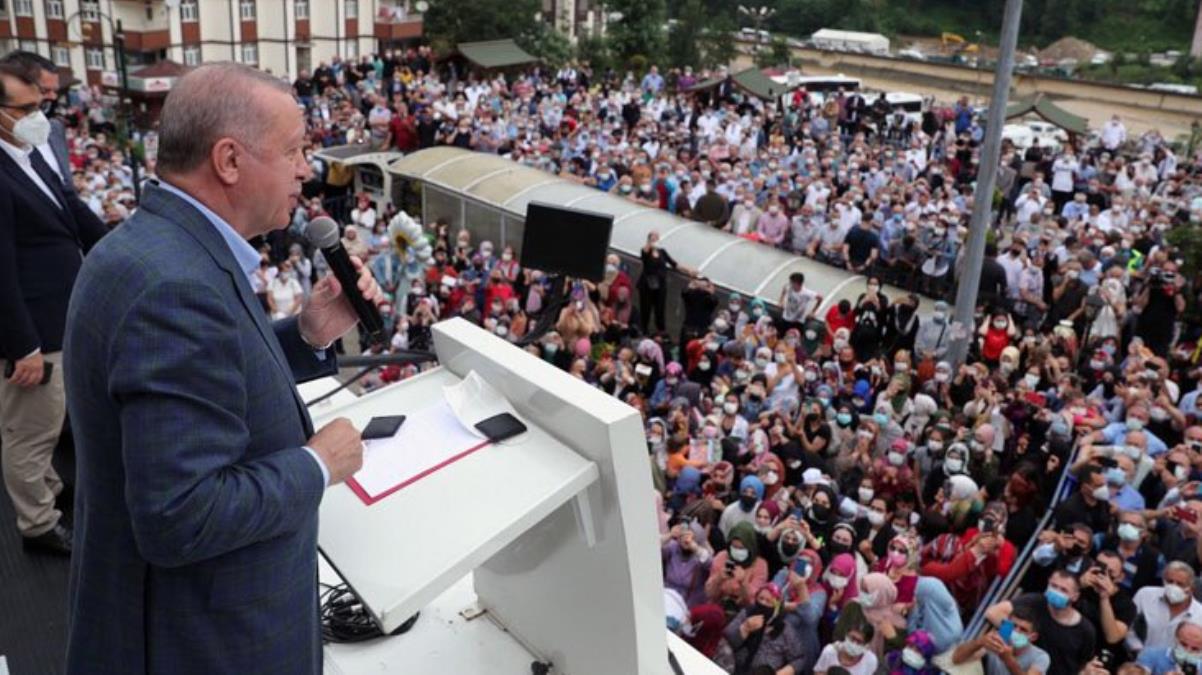Cumhurbaşkanı Erdoğan selin vurduğu Rize'de vatandaşlara seslendi: 1 yılda 550 konut inşa edeceğiz
