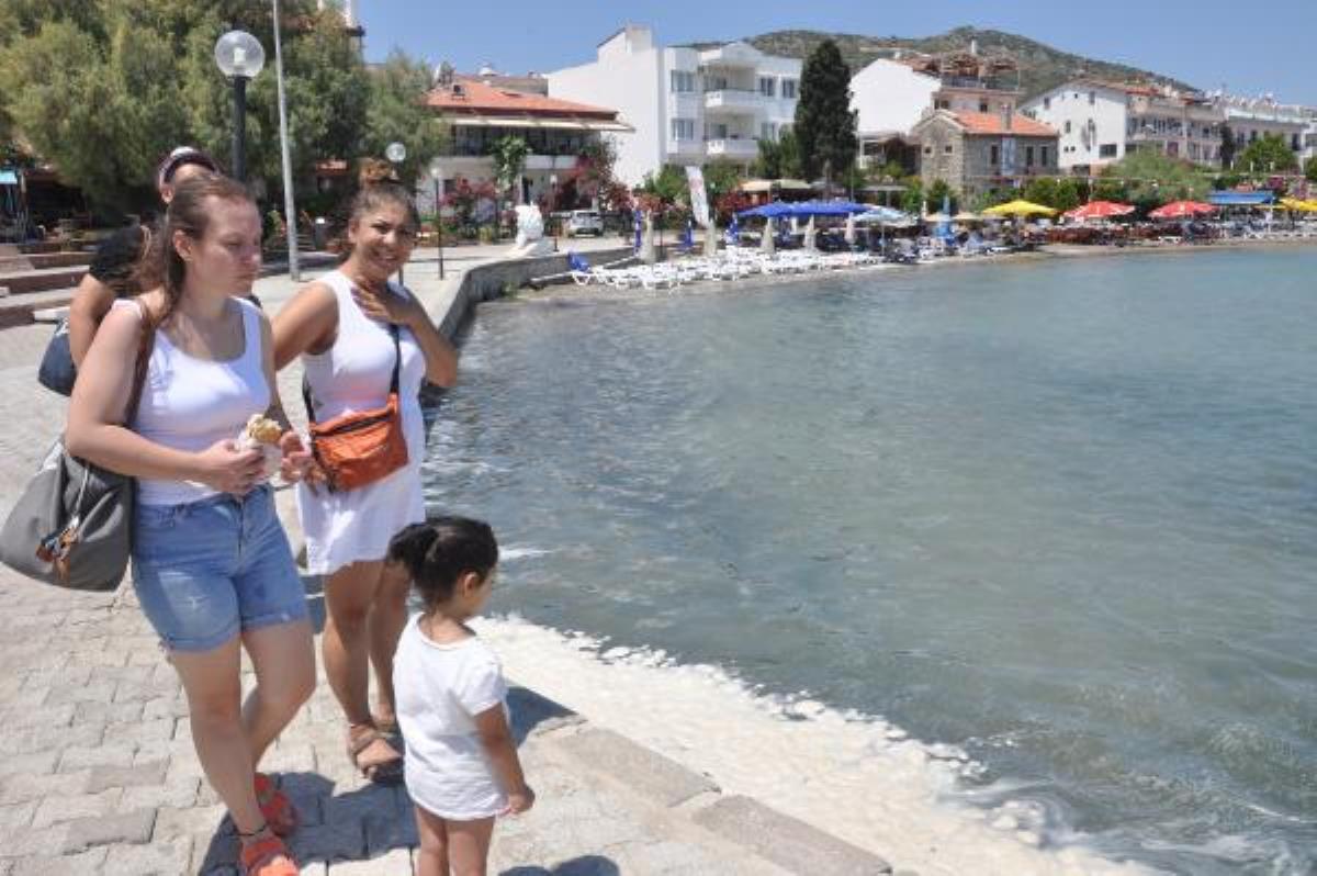 Datça'da sahilinde endişelendiren görüntü