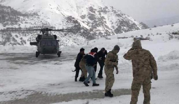 Diyaliz hastası, askeri helikopterle hastaneye ulaştırıldı