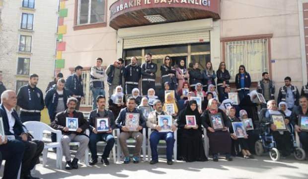 Diyarbakır annelerinin direnişi PKK'daki çözülmeyi artırdı