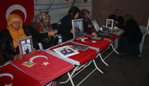 Diyarbakır'daki evlat nöbeti 98. gününde