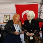 Emine Erdoğan'dan, Diyarbakır'daki ailelere ziyaret