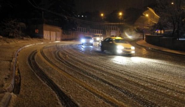 Erciyes'teki tipide mahsur kalan 6 kişi kurtarıldı