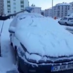 Erzurum yağan kar ile güne beyaz başladı