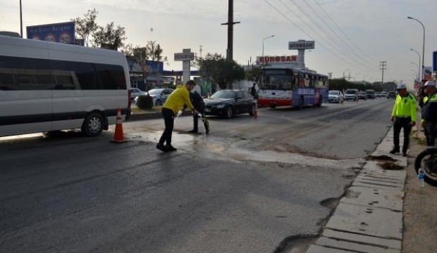 Feci olay: Önce kamyonet, sonra otomobil çarptı