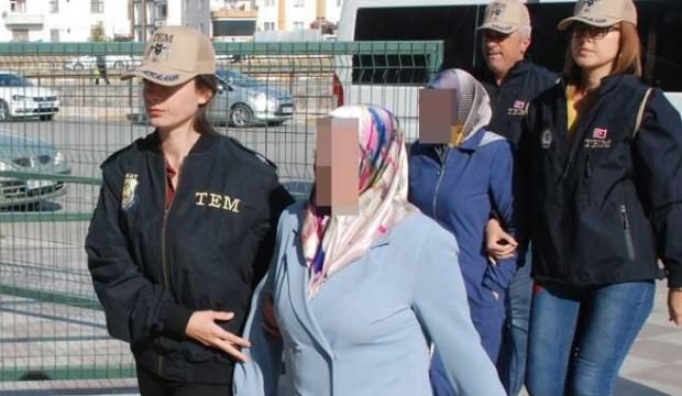 FETÖ şüphelisi gizli bölmede yakalandı