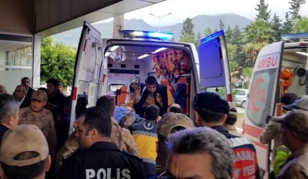 Hatay'da mayın infilak etti: 4 asker yaralı