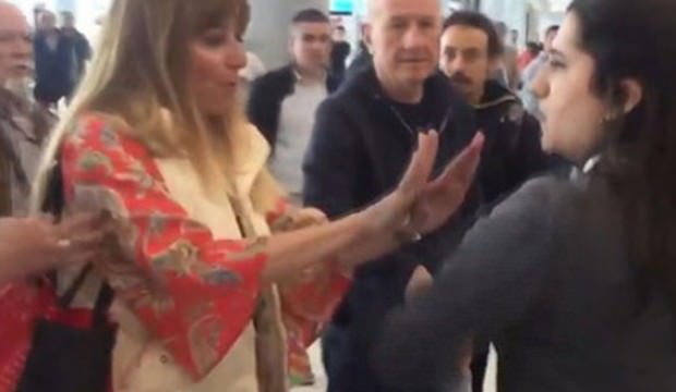 Havalimanında yaptıkları tepki çekmişti! Cezası belli oldu