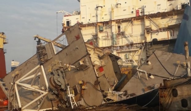 Hurdaya ayrılan gemiden kaçak akaryakıt çıktı