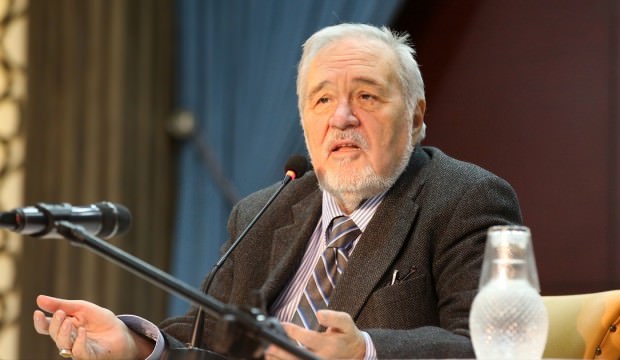 İlber Ortaylı'dan Nobel'e tepki: Kasabalılaşmış, hiçbir anlamı yok!