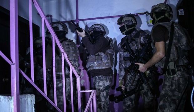 İstanbul'da dev operasyon! Çok sayıda eve baskın
