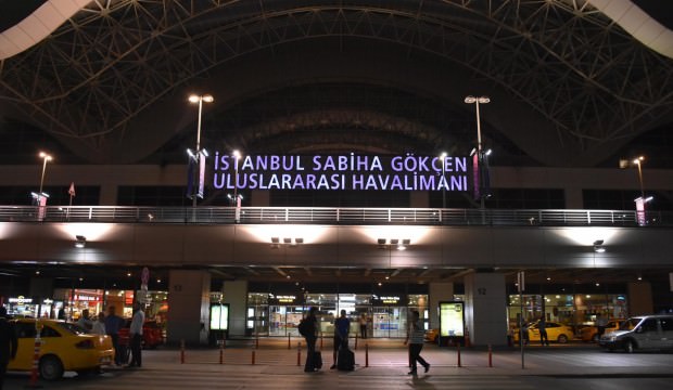 İstanbul'da göçmen kaçakçılığı yapan 3 polis tutuklandı