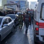 İstanbul'da otomobil park halindeki araçlara daldı:1'i bebek 5 yaralı