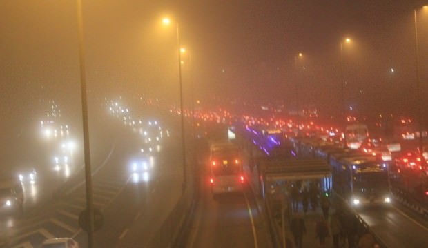 İstanbul'da yoğun sis etkili oldu!