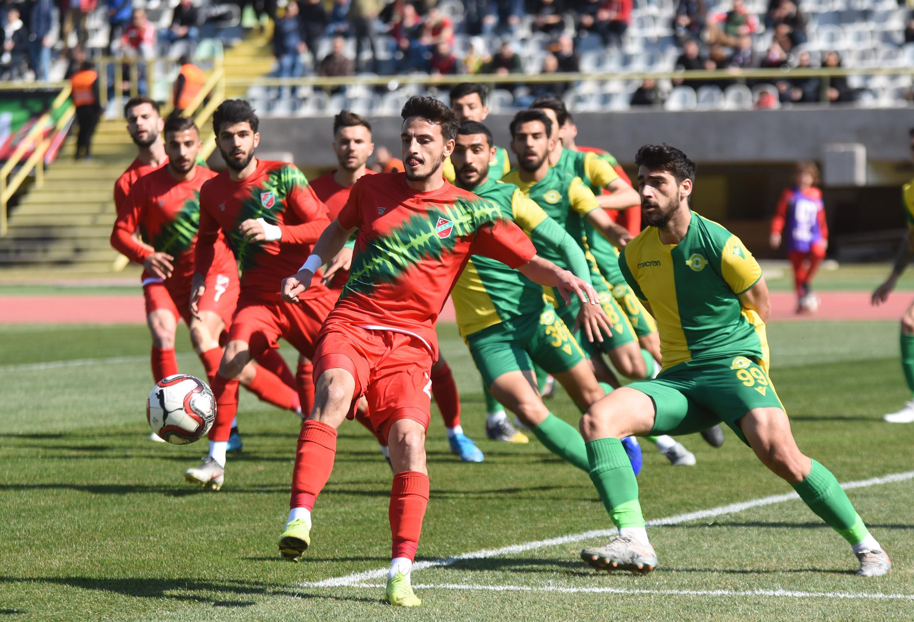 Karşıyaka lideri gözüne kestirdi