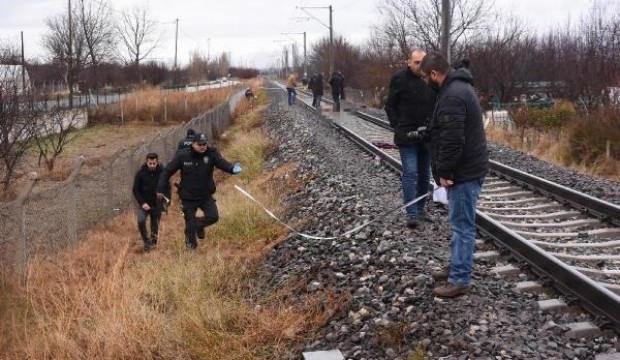 Kayıp kadının demir yolunda parçalanmış cesedi bulundu